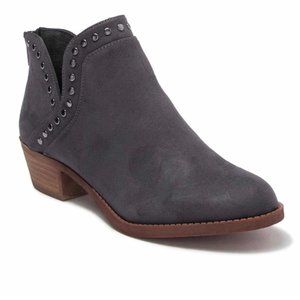 Carlos by Carlos Santana Bailey Ankle Bootie 8 M